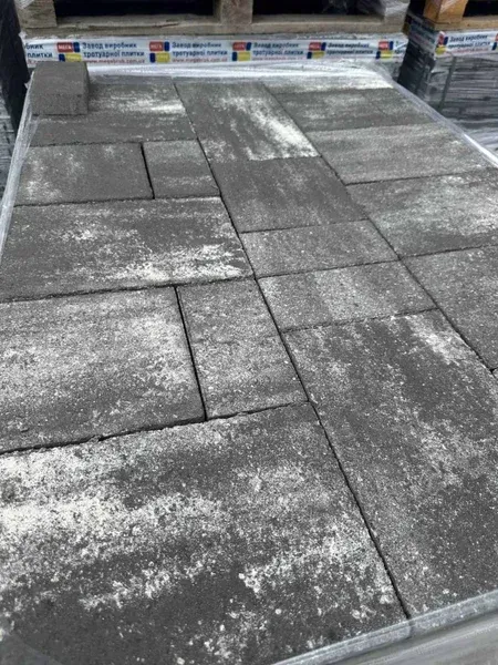 Тротуарна плитка Лайнстоун Колор-Мікс Норд в укладанні